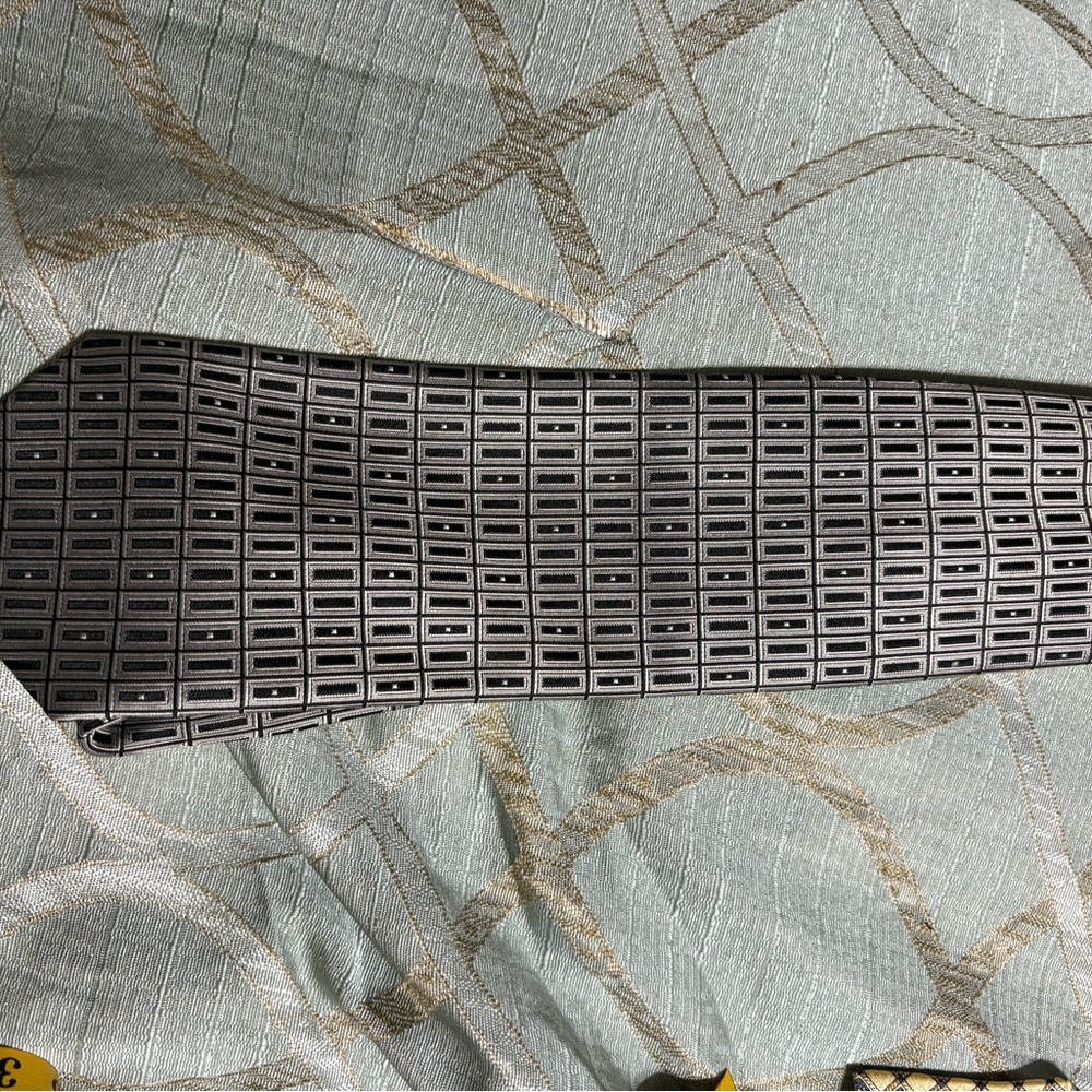 Bellini Black and Gray Patterned Tie